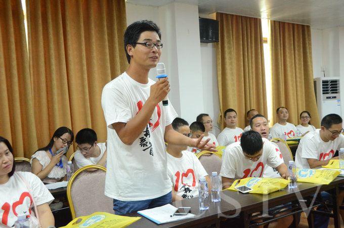 ����У�ѳ�������