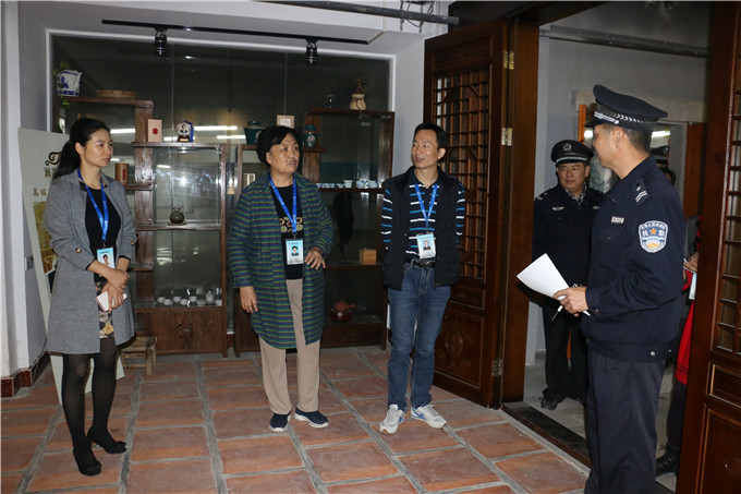 ���С�������ϵ����ʵѵ�ҽ��а�ȫ���