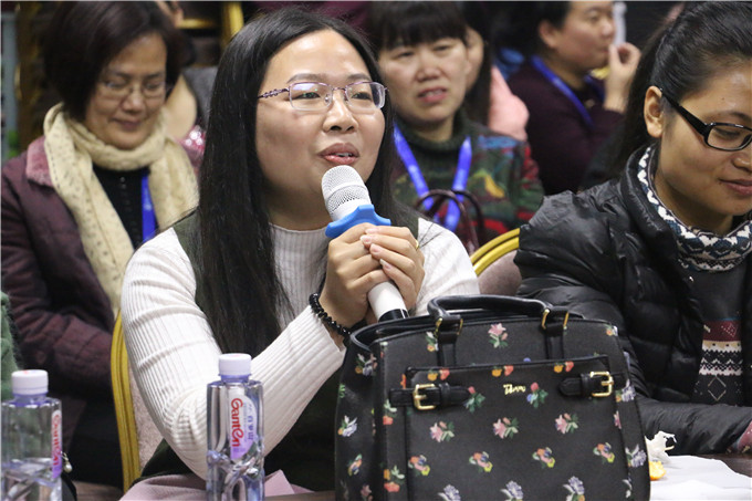 女教职工代表发言