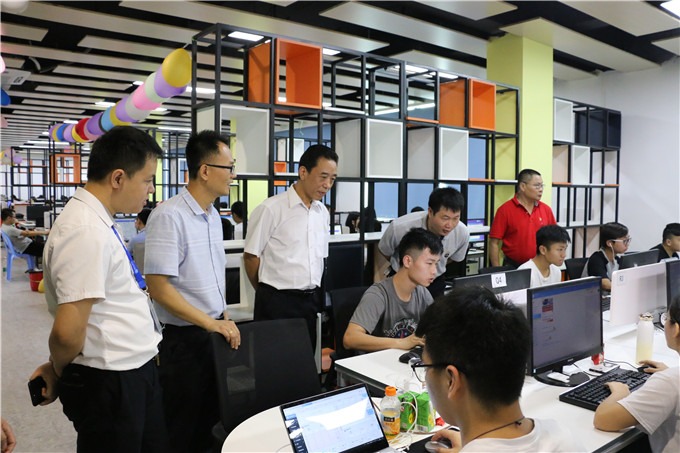 ѧԺ�쵼���ֳ�ָ������