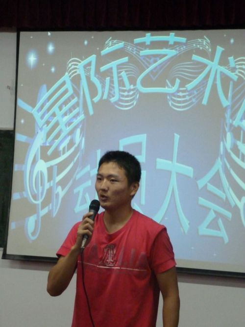 团长张智旭发言