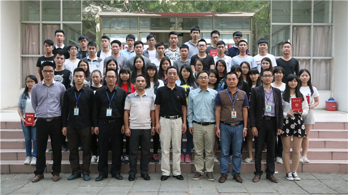 ��ѧ�����쵼��ʦ��Ӱ