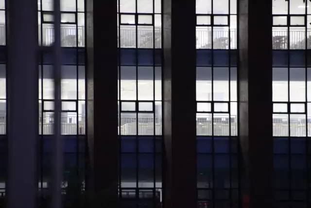 2017��߿�ǰҹ���ӱ���ˮ��ѧѧ�����ڸ�ϰ�� ��Ӱ/����