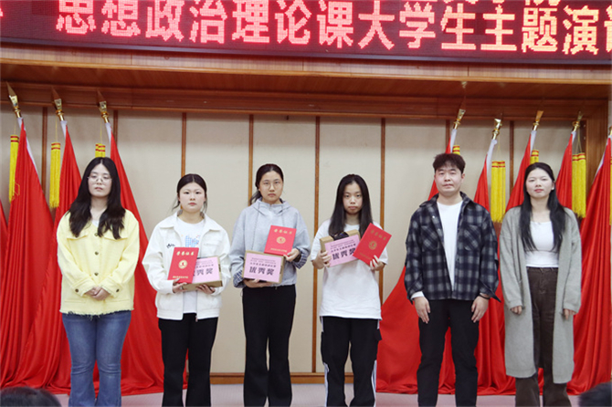 ��������ʦ��Ԭ������ʦ����������ʦΪ���㽱��ѡ�ְ佱